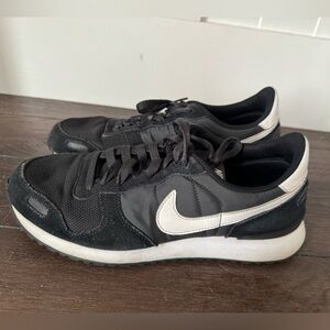 Nike Men’s Sneaker